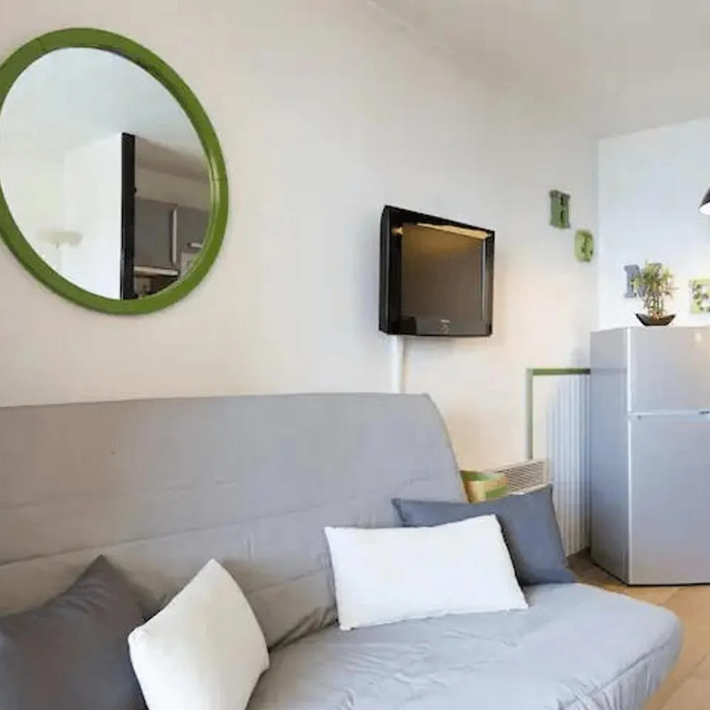 Palme D'Azur 409 Yourhosthelper Cannes